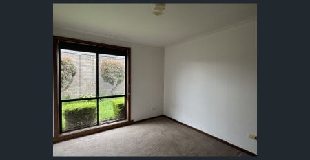 Low-Maintenance Living in a Convenient Location - Photo 5