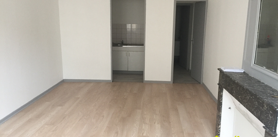 Location Appartement 1 pièce 30m² PONT A MOUSSON 54700 - Photo 2