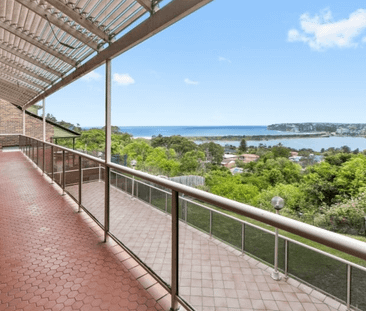 Family Home with Panoramic Views - Photo 4