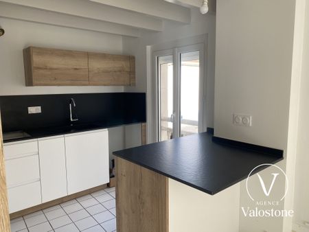 Location Appartement 4 pièces 80m² HAGETMAU 40700 - Photo 3