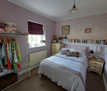 3 bedroom terraced house to rent - Photo 3