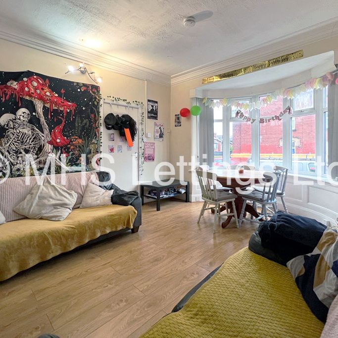 5 Bedroom End Terraced House for rent in Estcourt Avenue - Photo 1