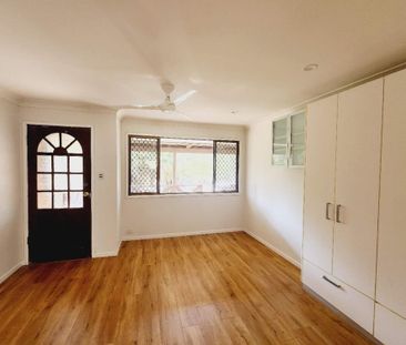 Dual-Living 5-Bedroom Home in North Maclean - Photo 3