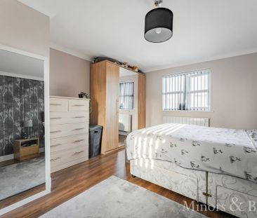 2 bedroom end of terrace house to rent - Photo 5