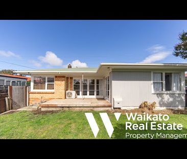 4-Bedroom Home in Silverdale - Practical Living with Plenty of Space - Photo 3