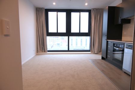 Top Floor - Amazing Views - Utilities Included! - Photo 5