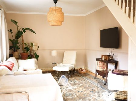 3 bedroom end of terrace house to rent - Photo 2