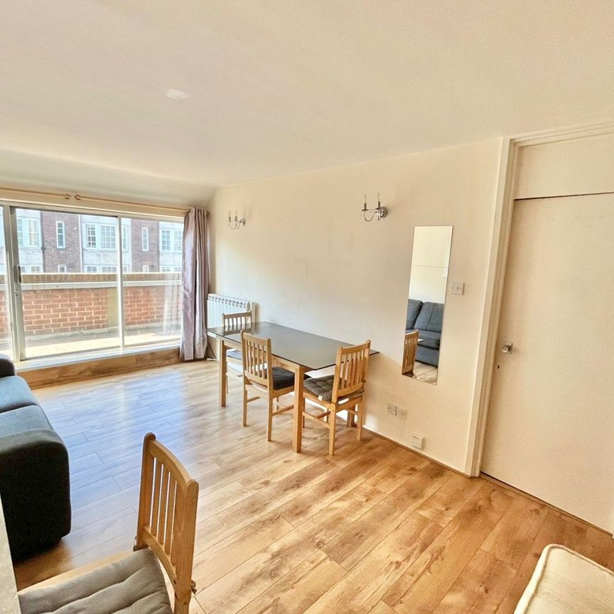 Room in a Shared Flat, Consort House, W2 - Photo 1