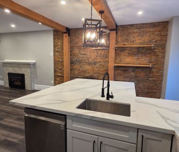 For Lease - 16 Cedar Avenue Unit# 1, Hamilton, Ontario - Photo 2