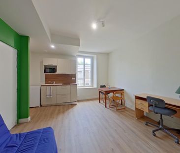 Location Appartement 1 pièce Meublé 20m² POITIERS 86000 - Photo 3
