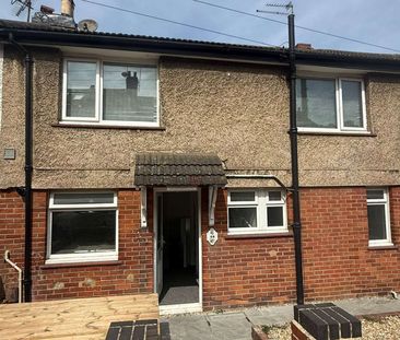 Ewhurst Road Room 6 - Photo 1