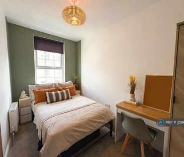 1 bedroom in a house share to rent - Photo 5