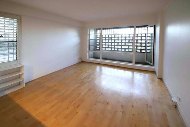 1/19-21 Billyard Avenue - Photo 1