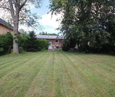 For Lease - 1026 Bridge Road, Oakville, Ontario - Photo 3