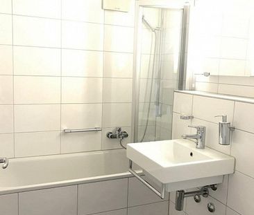 Attraktive 4.5 Zimmerwohnung mit Seesicht per 01.04.2026 zu vermieten - Photo 1