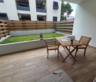 Location Appartement 2 pièces 50m² ST PIERRE 97410 - Photo 5