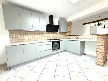Location Maison 3 pièces 89m² COMINES 59560 - Photo 3