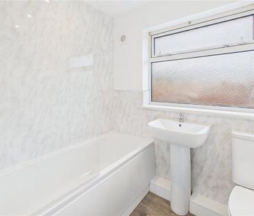 2 bedroom end of terrace house to rent - Photo 6