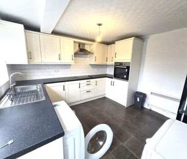 Studio to rent - Photo 6