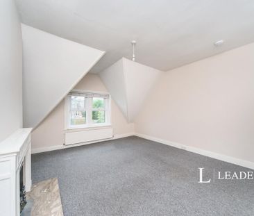 3 bedroom flat to rent - Photo 3