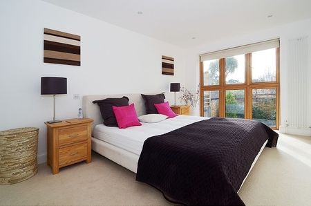 2 bedroom detached house to rent - Photo 4