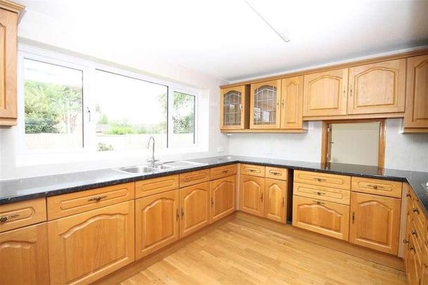 Paddock Drive, Bembridge, PO35 - Photo 1