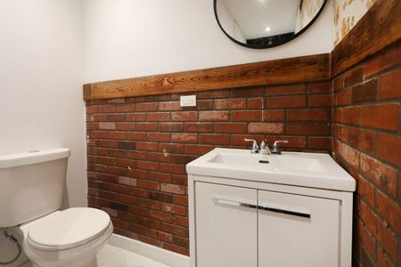 For Lease - 32 Pendeen Avenue, Toronto, Ontario - Photo 4