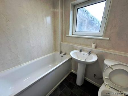 3 bedroom property to rent in Skelmersdale - Photo 3