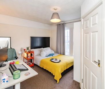 1 bedroom in a house share to rent - Photo 6