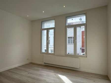 Prachtige, gerenoveerde woning met 4 ruime slaapkamers - Photo 3