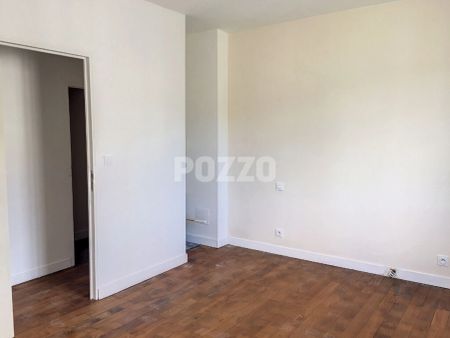 Location : maison T3 (72 m²) à LOUVIGNE DU DESERT - Photo 3