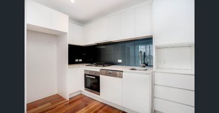 Discover Spacious Luxury Living at Verde South Brisbane - Photo 2