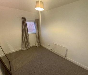 57 Olympia Drive, Belfast, BT12 6NG - Photo 3