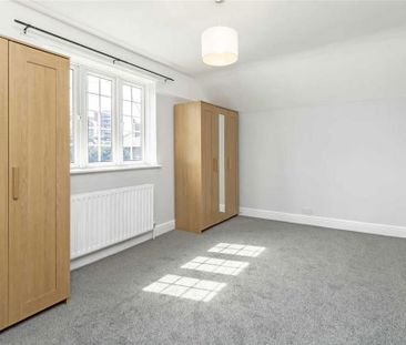 2 bedroom semi-detached house to rent - Photo 2