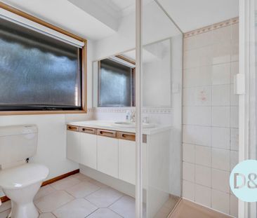 Well-Presented 4 Bedroom Family Home - Photo 6