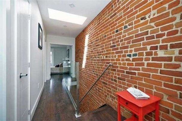 For Lease - 289 Barton Avenue, Toronto, Ontario - Photo 1