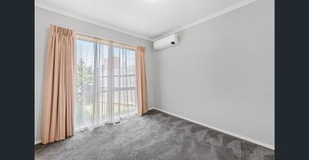 Low-Maintenance Living in the Heart of Donvale - Photo 2