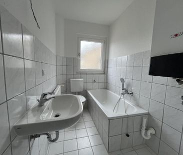 Schöne Wohnung in ruhiger Lage mit Balkon! - Photo 2