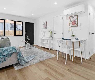 Brand New, Contemporary 1-Bedroom Townhouse - Photo 3