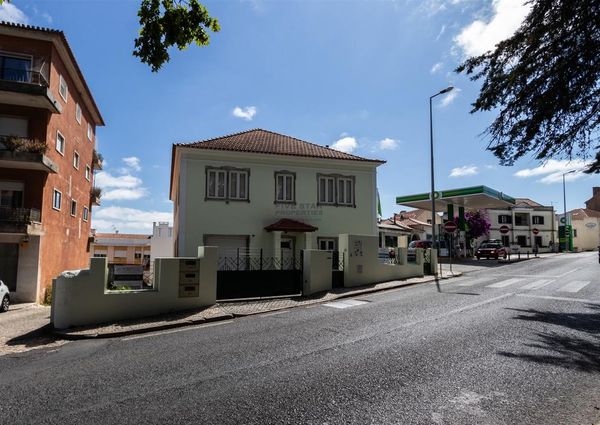 Apartamento T4 em Lisboa