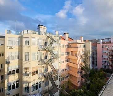 Avenida de Berna, Lisbon, Lisbon 1050-038 - Photo 6