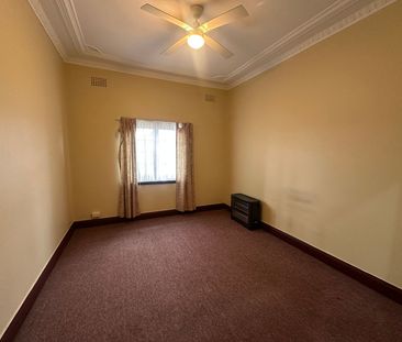 Home For Rent - Photo 4
