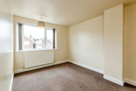 3 bed Detached House for Rent - Photo 3