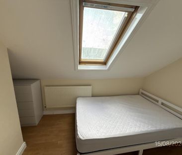 8 bedroom terraced house to rent - Photo 6