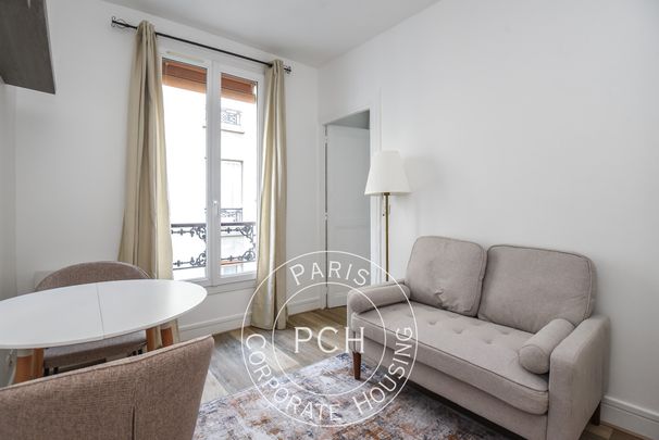 Rue de Charenton, - Photo 1