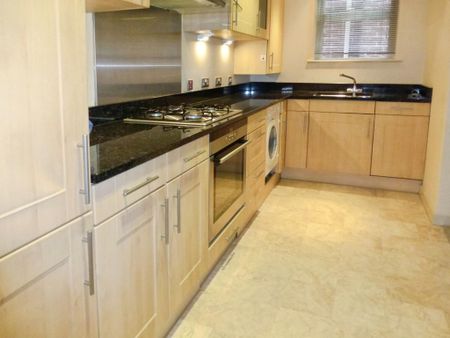 2 bedroom apartment to rent - Photo 4