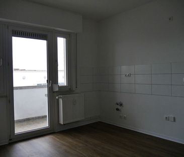 ﻿Schöne 2-Zimmer-Wohnung mit Tageslichtbad und Balkon im Limes-Quar... - Photo 4