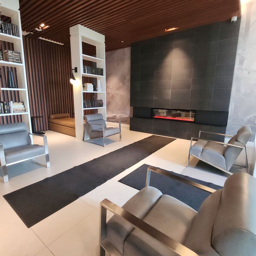 For Lease - 297 Oak Walk Drive Unit# 703, Oakville, Ontario - Photo 1