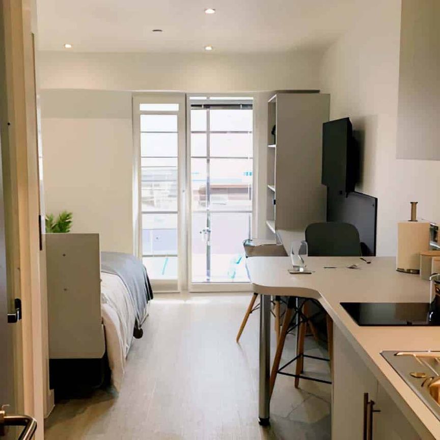 Classic Studio - Photo 1