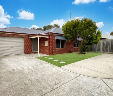 Modern Townhouse - Photo 4